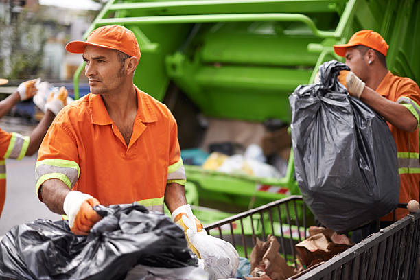 Best Construction Debris Removal  in Carthage, IL